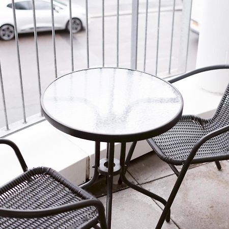 Pass The Keys Stylish 2Bed Rental Unit Glasgow Green Bagian luar foto