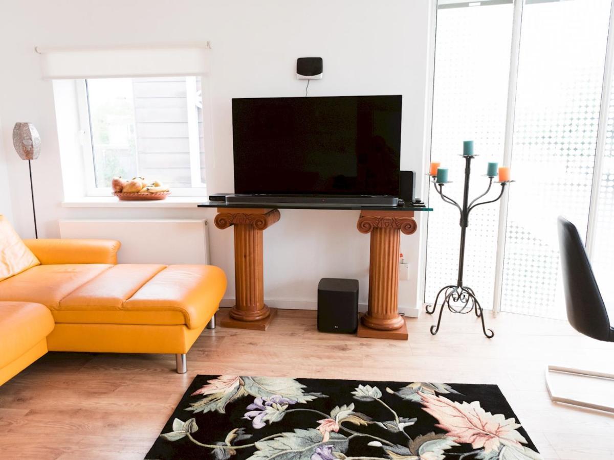 Pass The Keys Stylish 2Bed Rental Unit Glasgow Green Bagian luar foto