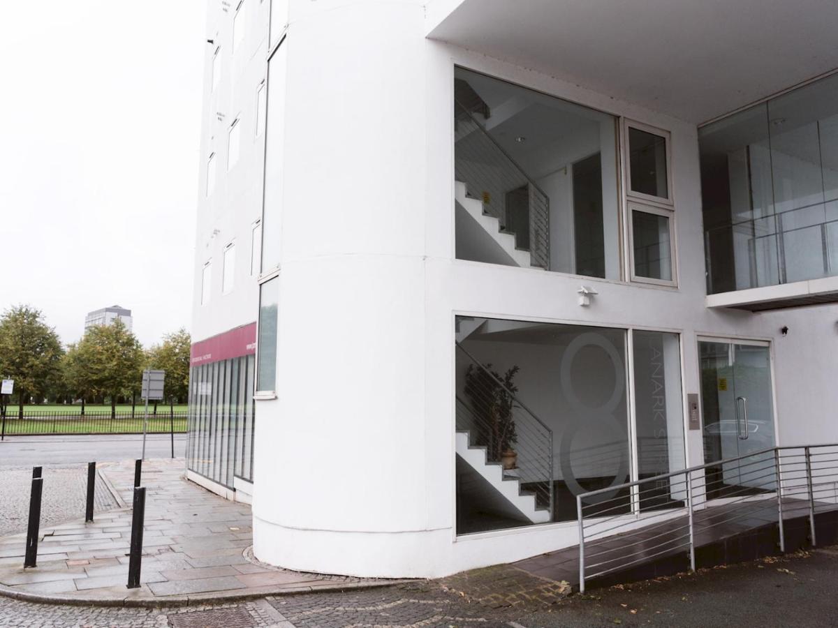 Pass The Keys Stylish 2Bed Rental Unit Glasgow Green Bagian luar foto
