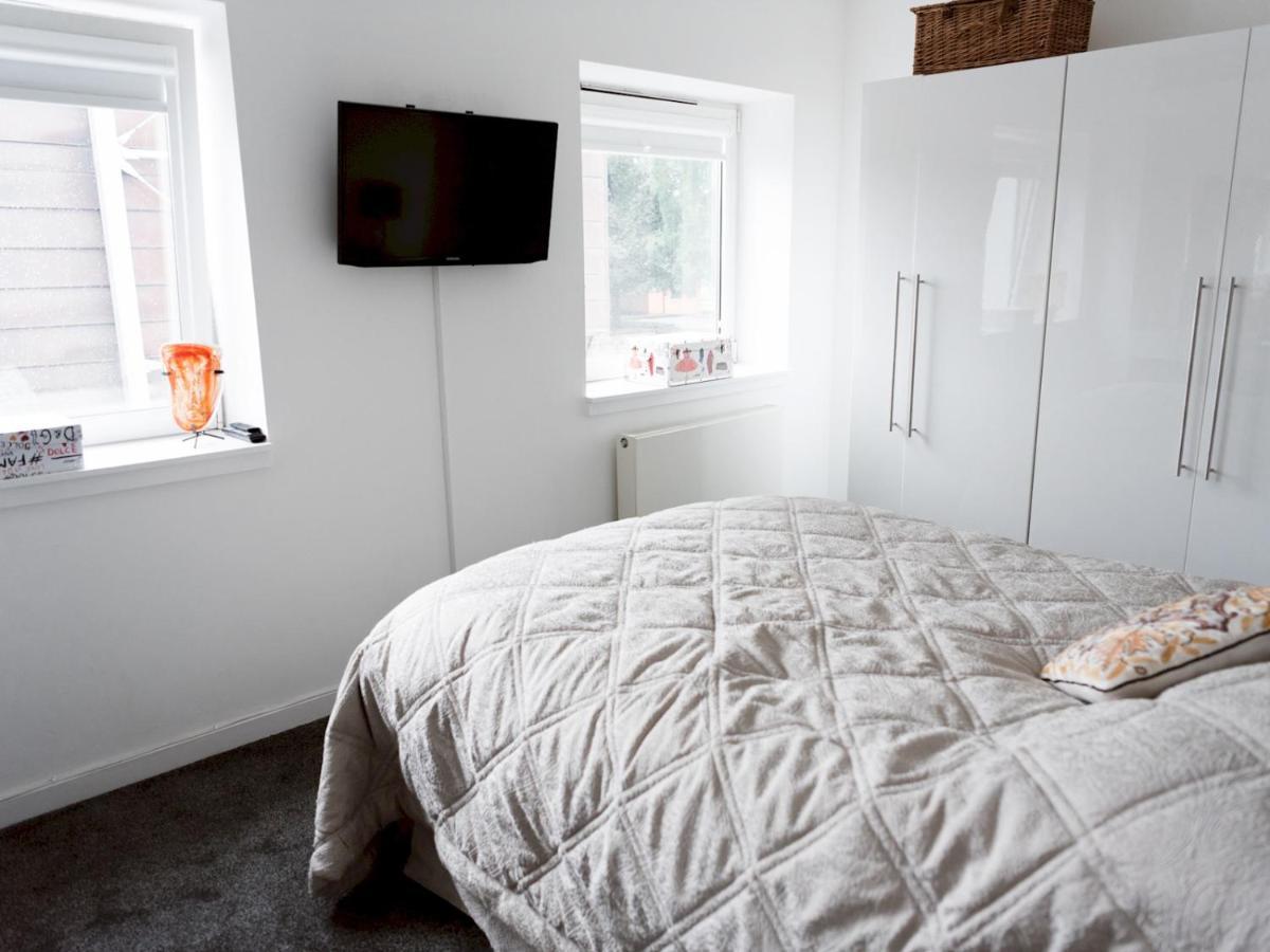 Pass The Keys Stylish 2Bed Rental Unit Glasgow Green Bagian luar foto