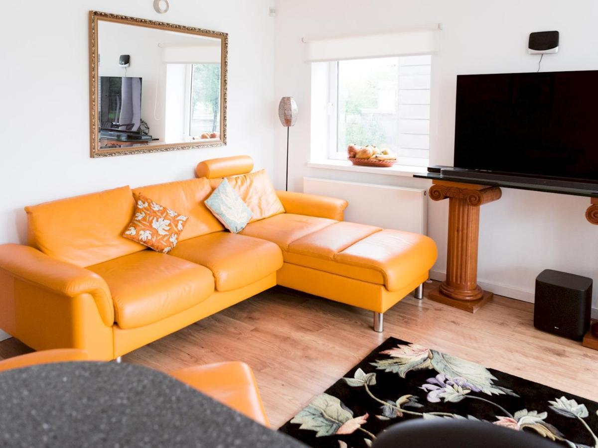 Pass The Keys Stylish 2Bed Rental Unit Glasgow Green Bagian luar foto